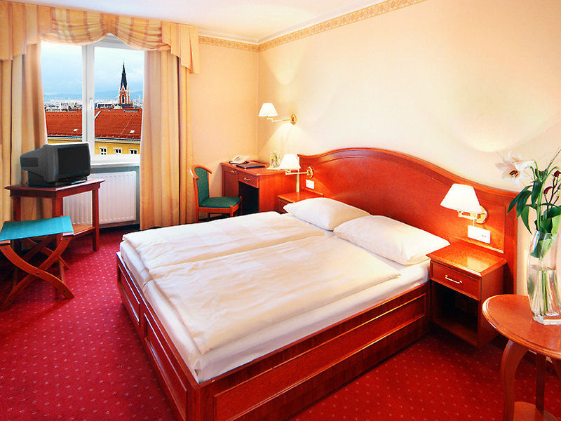 Select Hotel Prinz Eugen Wien Екстериор снимка