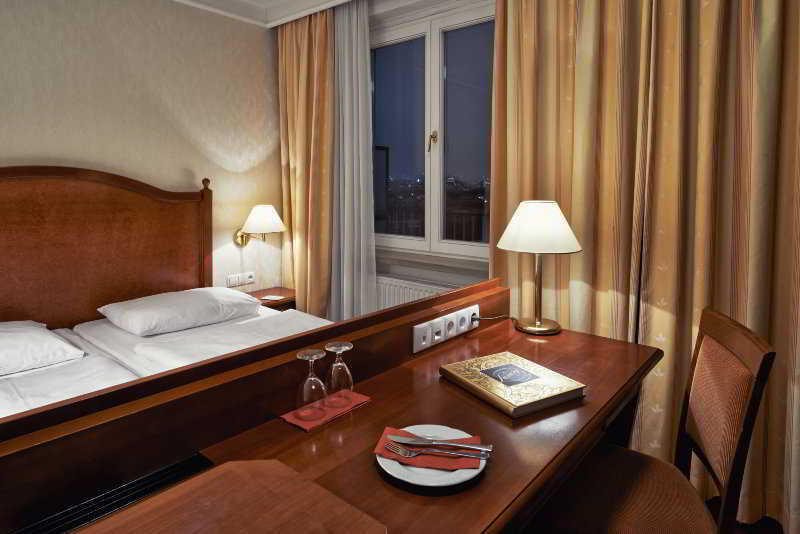 Select Hotel Prinz Eugen Wien Екстериор снимка