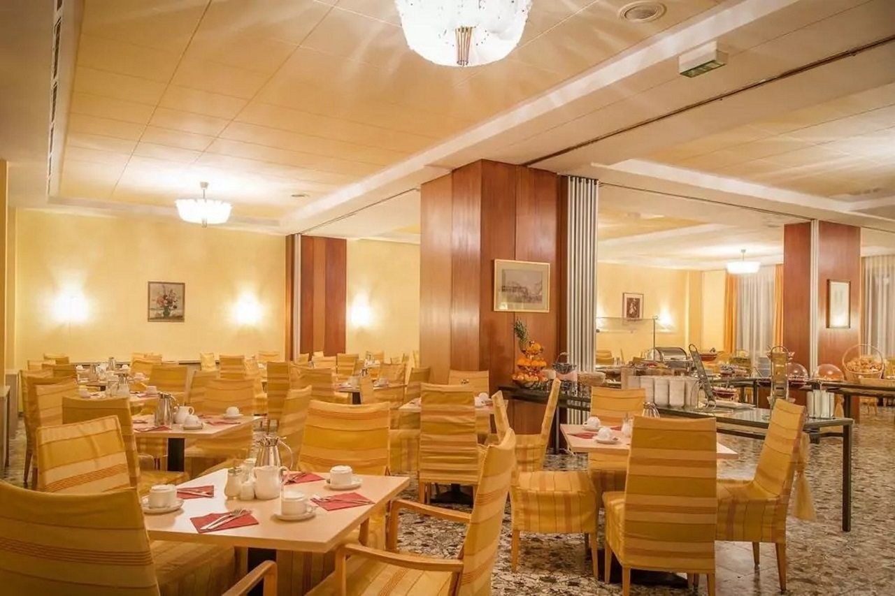 Select Hotel Prinz Eugen Wien Екстериор снимка